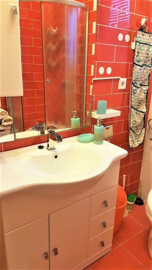 Apartment Maslenica, Near Zadar エクステリア 写真